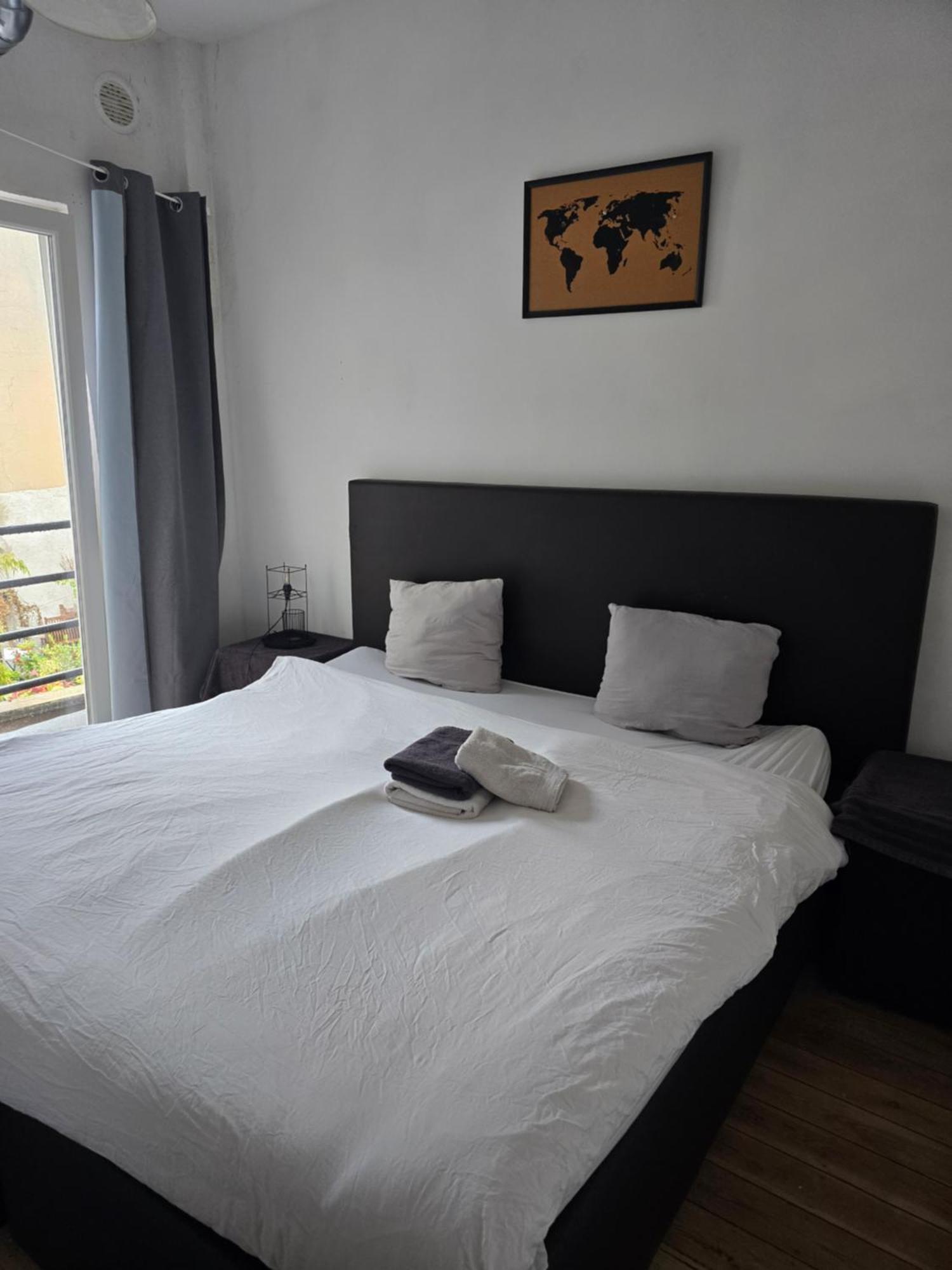 Den Gulden Hoorn Apartment Antwerp Exterior photo